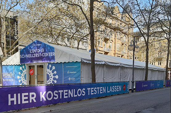 CoronatestzentrumMannheim.jpg Coronaschnelltestzentrum in Mannheim Kapuzinerplanken